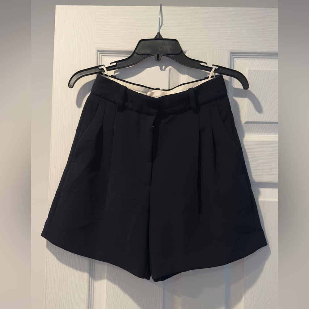Wilfred Black Effortless short